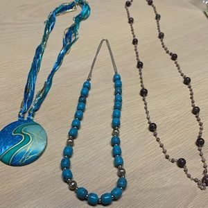 Bundle of 3 long necklaces